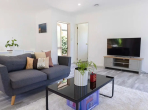 Lovely 2 bedroom unit with an indoor garage