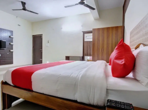 Sri Manis Residency by OYO Rooms