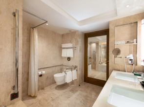 Conrad Singapore Marina Bay