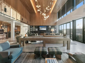 Deer Valley Retreat Ski-in/ski-out W/pool 3 Bedroom Condo