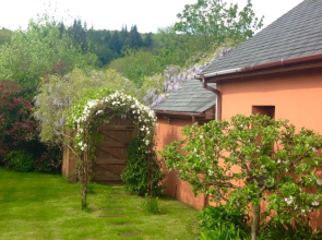 Ty Carreg Fach Staycation Cottage Cardiff