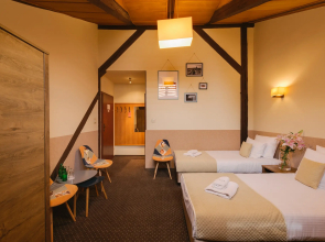 Iris Aparthotel