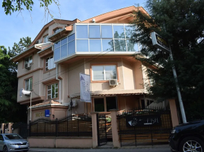 Hotel Aristocrat & Fish Restaurant