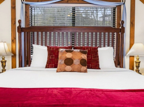 Skipjack Cottage Branson