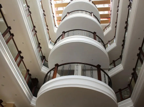 Ariya Hotel