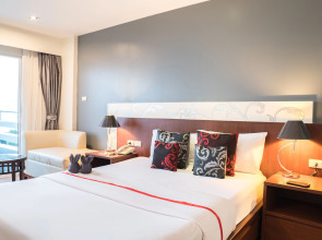 Grand Jomtien Palace Hotel