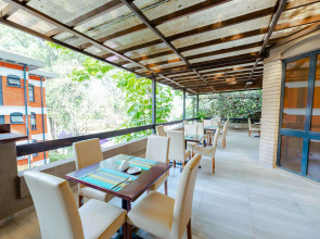 Heri Heights Hotel Apartments, SureStay Collection by BW