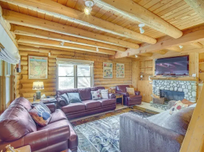 Crestline Area Vacation Rental Cabin w/ Decks!