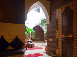 Dar Kamar Zamane - Adults Only