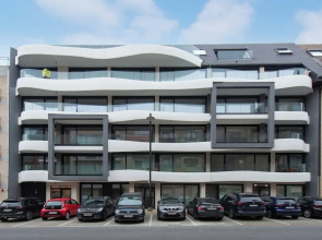 Newly-built Apartment by the sea