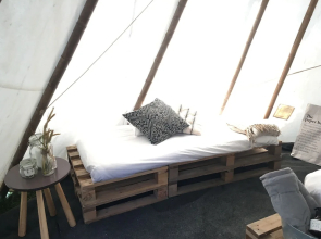 White House on Wye Glamping