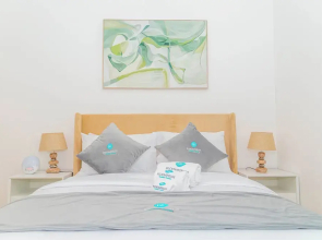 Bloomfields Stylish 1BR in Waters Edge