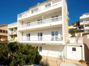 Apartments Julija