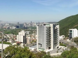 Casa Compartida En Chipinque