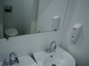 Домино Хостел