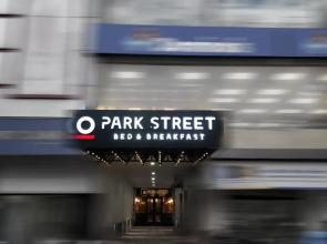 10 Park Street Hotel & Banquets