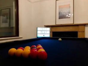Large 12 Person CityCentre Townhouse & Pool Table