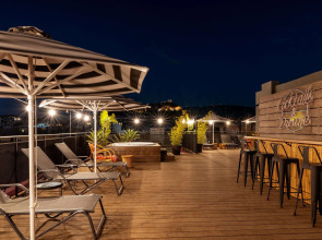 Dave Red Athens Hotel