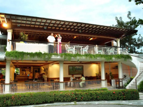 Almont Inland Resort