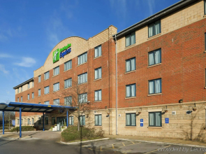 Knowsley Inn & Lounge