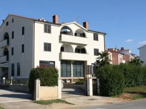 Apartments Nina
