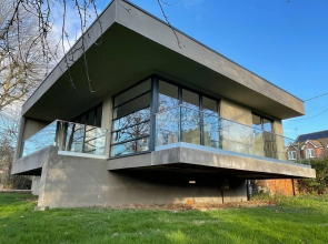 Modern 2 bed House With River Access and Boat Hire