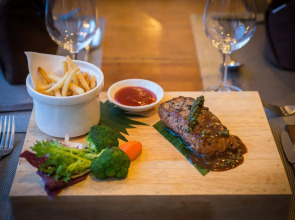 Apsara Centrepole Hotel