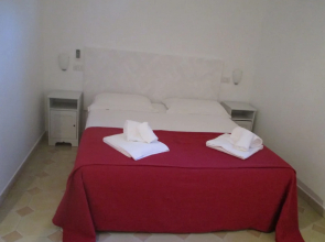 Sunshine Hotel