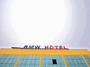 Oyo 90155 Bmw 1 Hotel