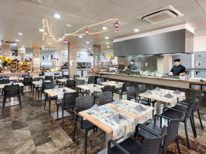 Playaolid Suites & Apartments