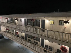 Hampton Harbor Motel