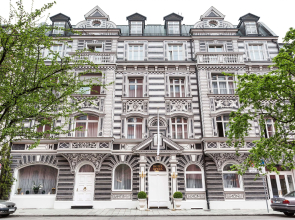 Opera Hotel