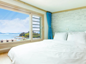 Yeosu Haegaram House Pension