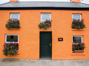 Charming 2-bed House in West Cork Cupid's Cottage