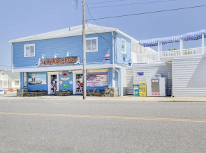 Surf City Hotel