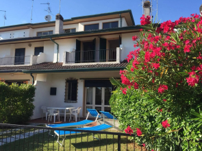 Amazing Villa With Private Garden