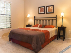 Bella Piazza Condo Association