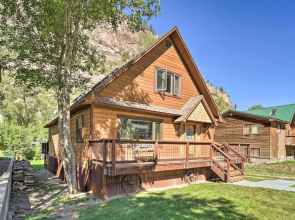 Updated Mtn Home w/ Deck on Uncompahgre River