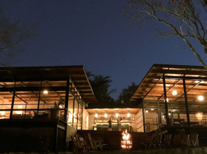 Fugitives' Drift Lodge
