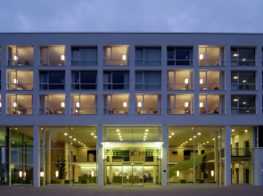 ATLANTIC Hotel Galopprennbahn
