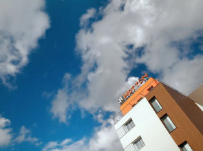 Hotton Hotel