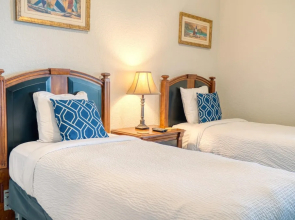 Vista Cay Luxury 3 Bedroom Condo 3066