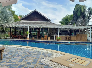 The Forest Hill Cafe & Homestay