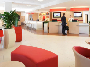 Xiweiya Hotel (Cuiping District High Passenger Station Yibin University)(希维雅酒店（翠屏区高客站宜宾学院店）)