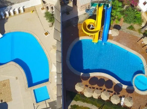 Sude Beach Resort Hotel