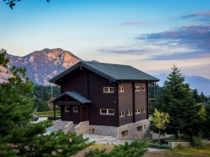 Aelia Parnassus Chalet