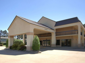 Days Inn by Wyndham Longview South