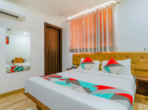 FabHotel The Mall Inn