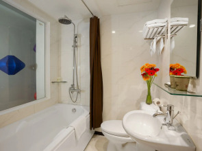 Hanoi La Selva Hotel