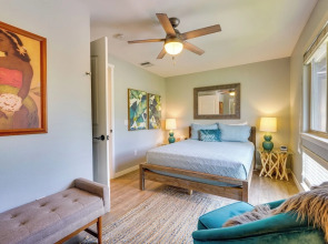 Luxe Maunalani Resort Condo w/ Pool + Beach Access